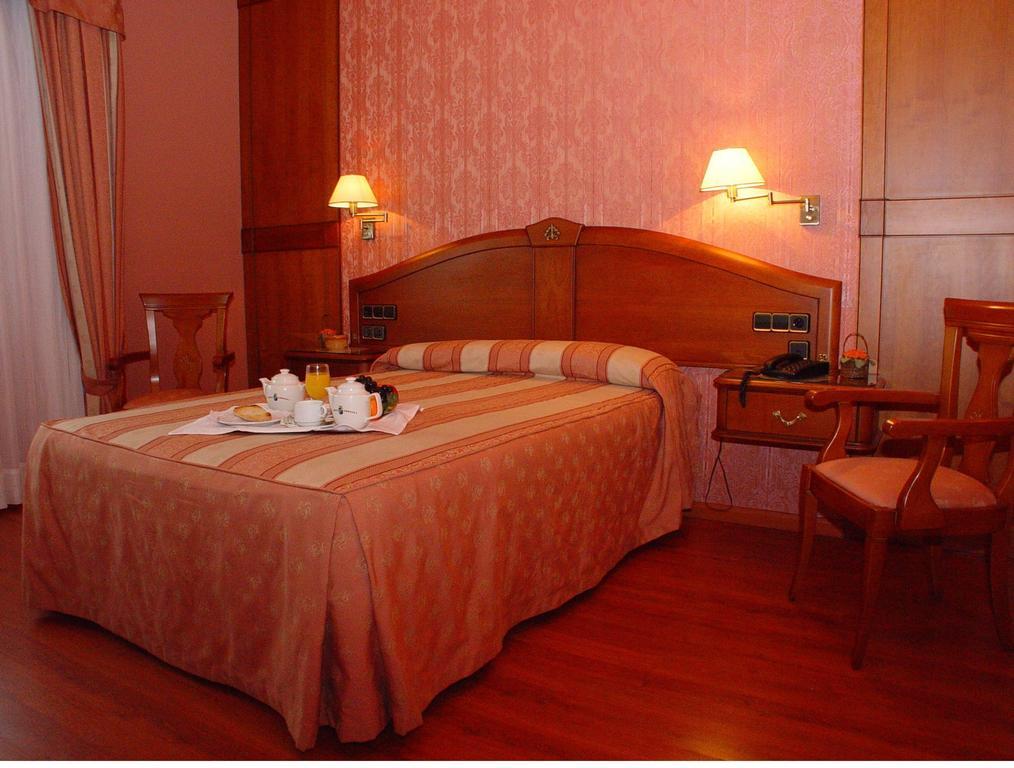 Hotel Torres I ビジャヌエバ・デル・アルソビスポ 部屋 写真